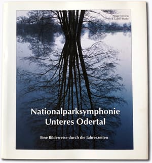 Okładka książki z obrazkami w Parku Narodowym Symfonia